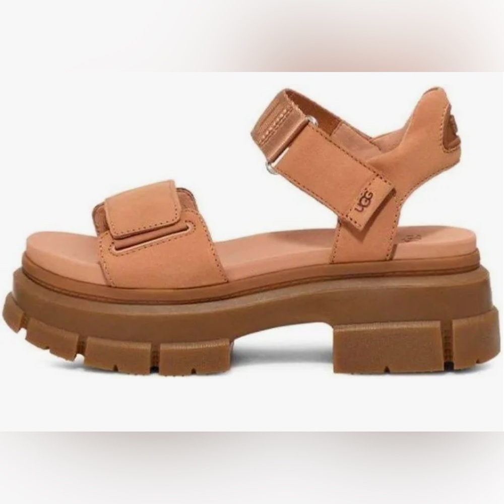 UGG Women's Ashton Platform Sandals
